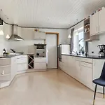 Σπίτι διακοπών Beautiful In With Kitchen