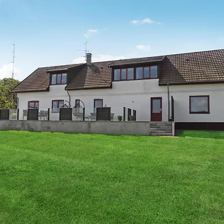 Holiday home Beautiful In With Kitchen
